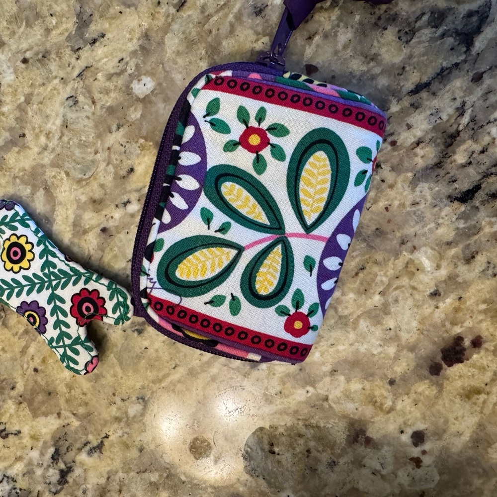 Vera Bradley Headphone Holder